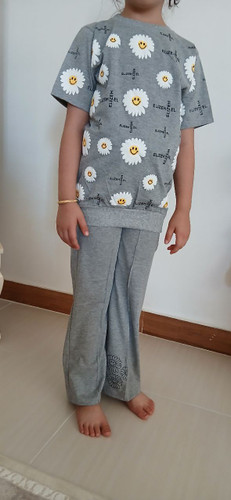 لباس کودک دخترانه، ست تابستانی بچگانه، لباس راحتی بچه، لباس شیک بچه، ست تیشرت شلوار نوزاد، لباس دخترانه طرح گل، خرید اینترنتی لباس کودک، فروشگاه لباس بچه در مهاباد