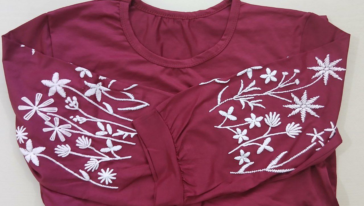 تیشرت آستین سه ربع گلدار  قرمز