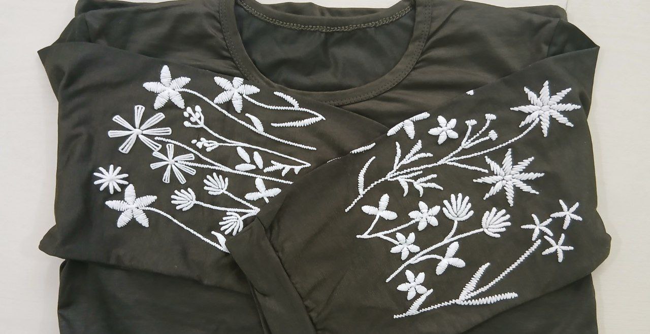 تیشرت آستین سه ربع گلدار  زیتونی